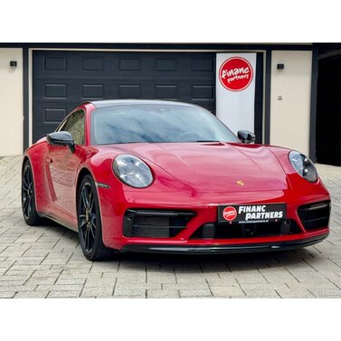 Porsche 911 Carrera 4 GTS